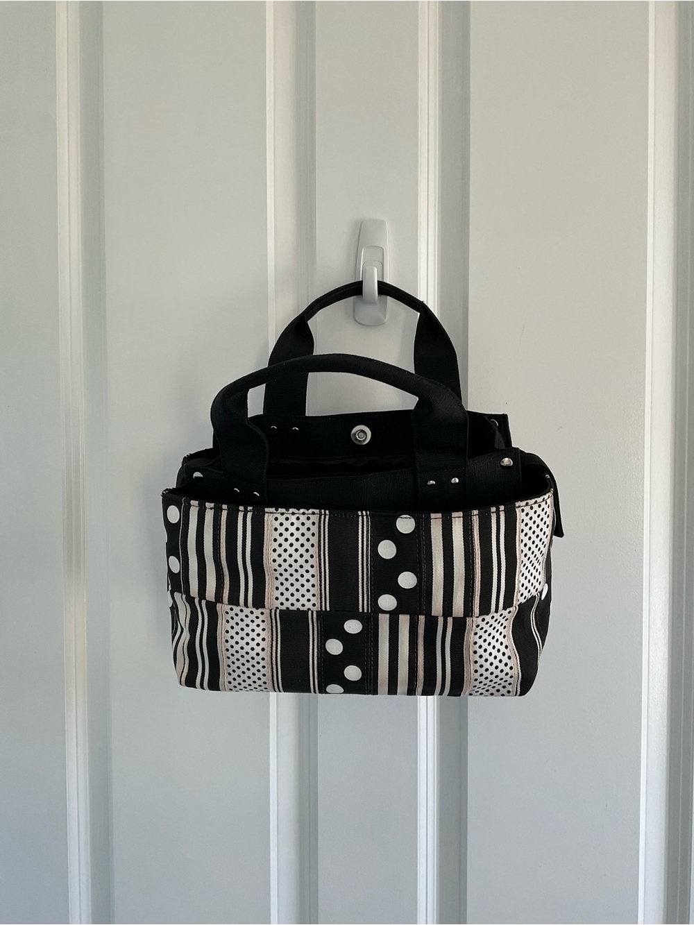 Tianni Black Patterned Canvas Tote Bag